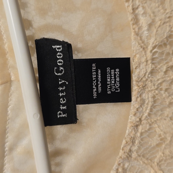 Lace dress with ribbon - Picture 3 of 4